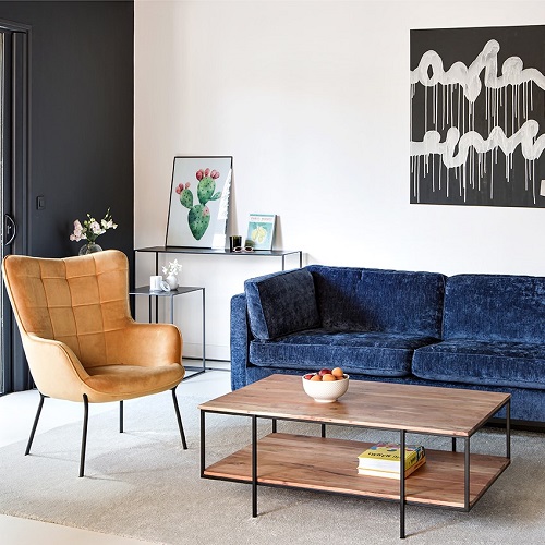 canapé et fauteuil en velours dans une décoration contemporaine et minimaliste