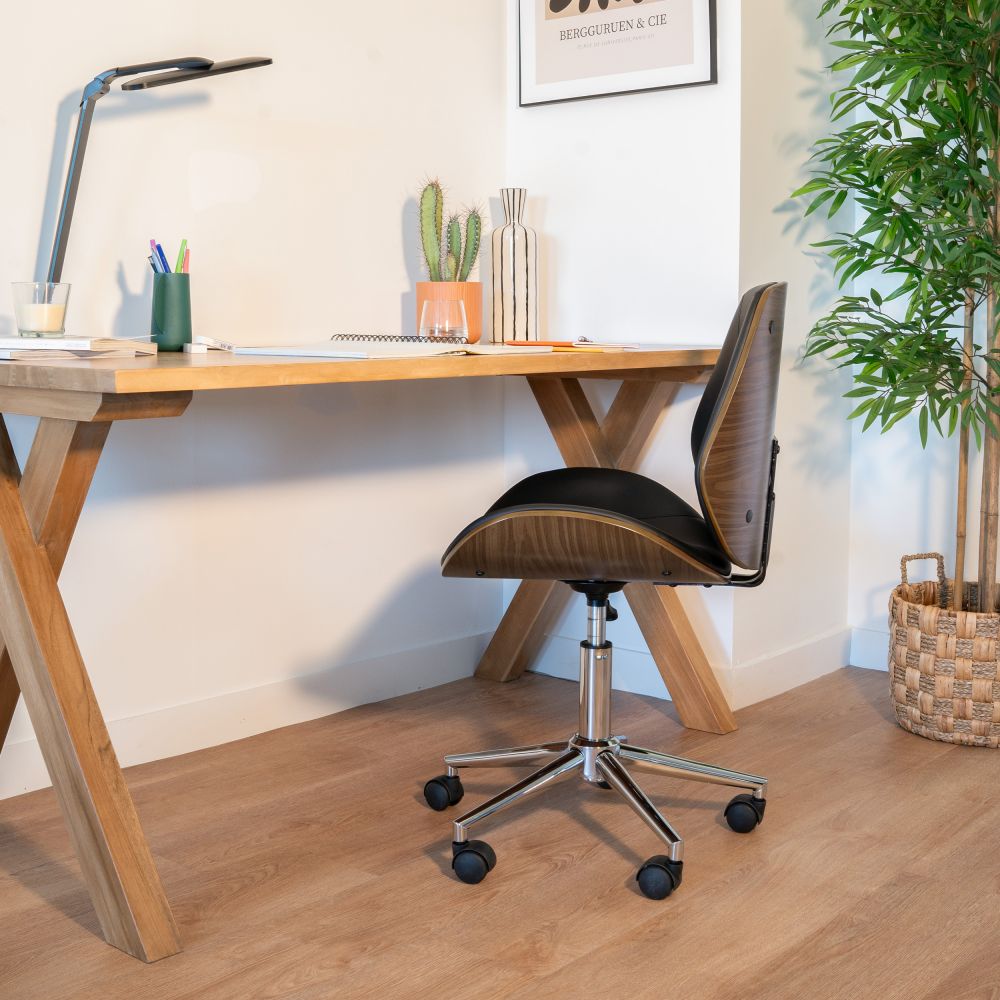 chaise de bureau en cuir synthetique noir et bois pivotante