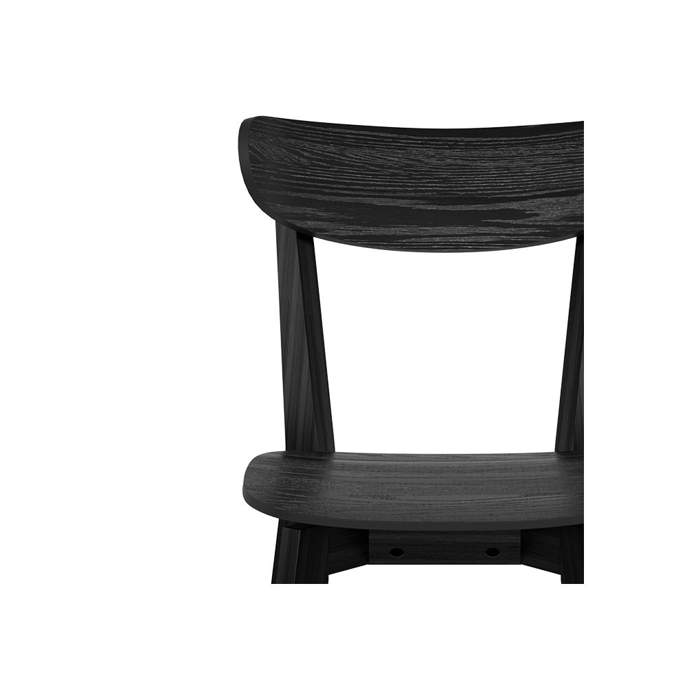 chaise noire en bois tabata scandinave
