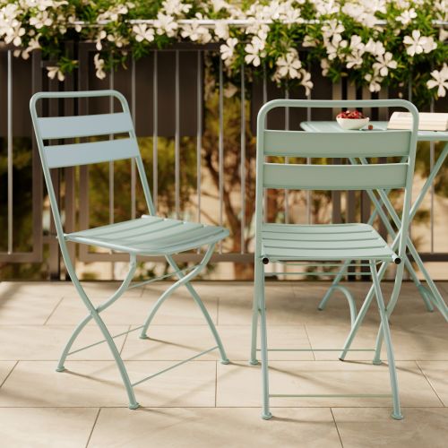 2 chaises de jardin yumi en metal vert clair