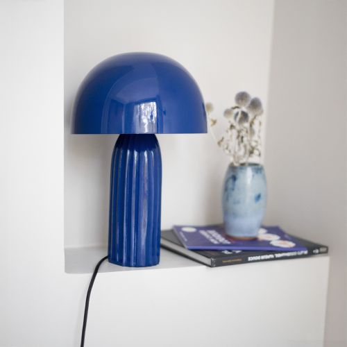 lampe en metal bleu fonce joy rendez vous deco_1