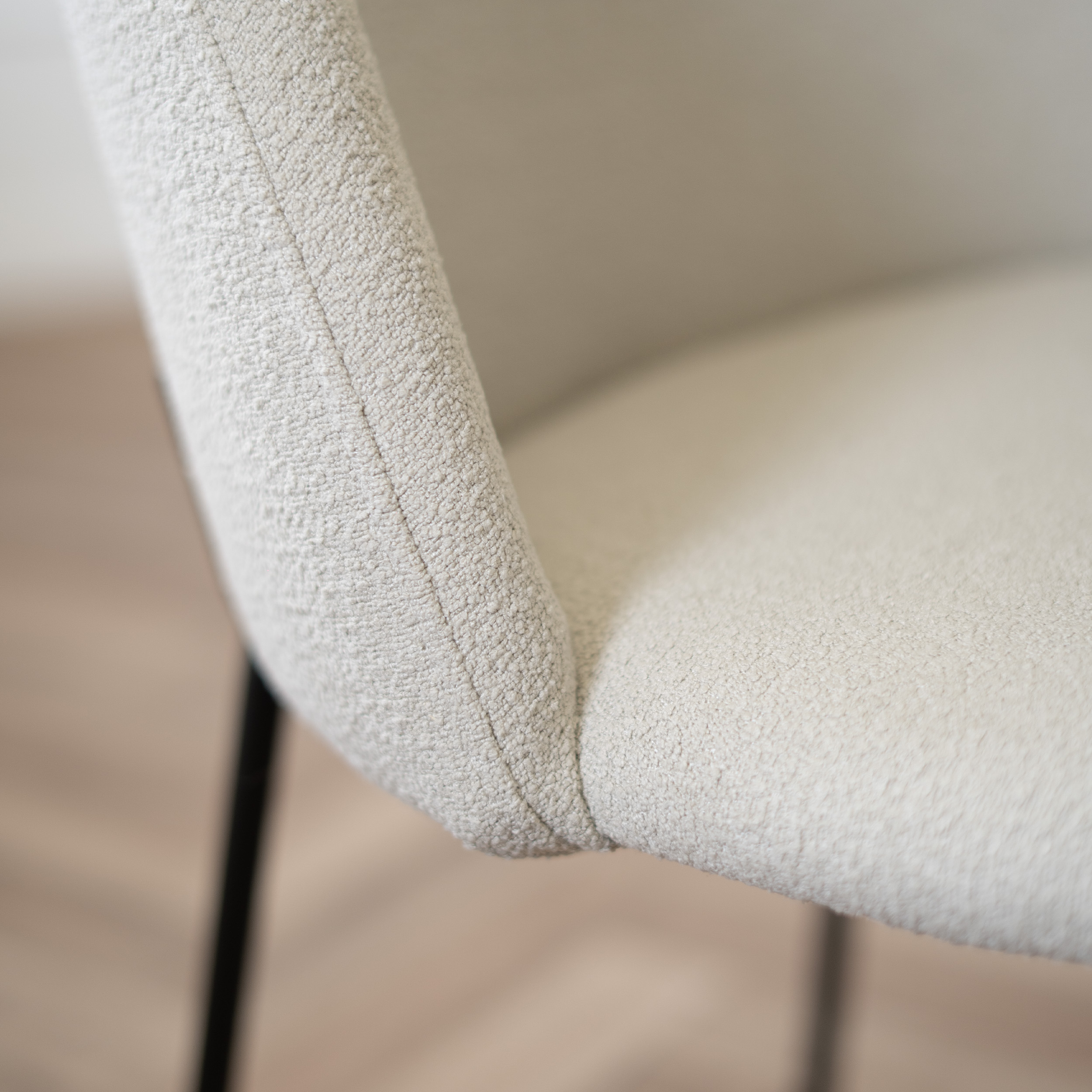 Silla Karl en tela boucle beige (set de 2)
